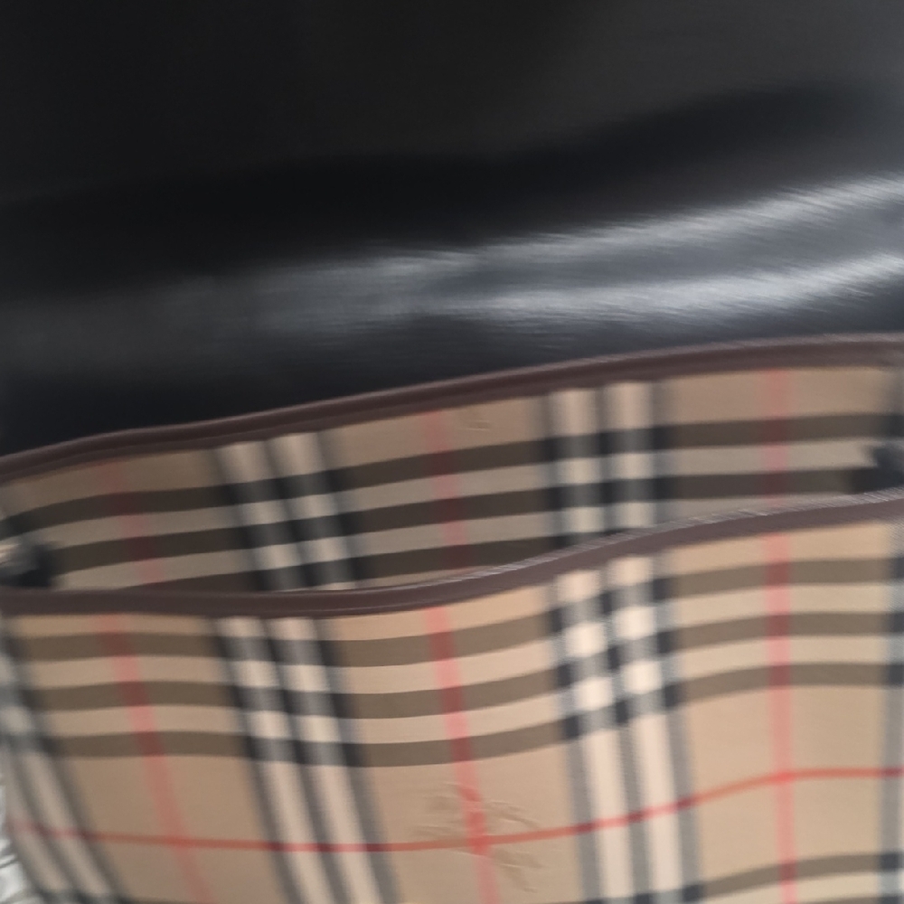 Burberry Beautifel Amazing Condition Checkered Crossbody Bag Authentic Spotless - Picture 11 of 13